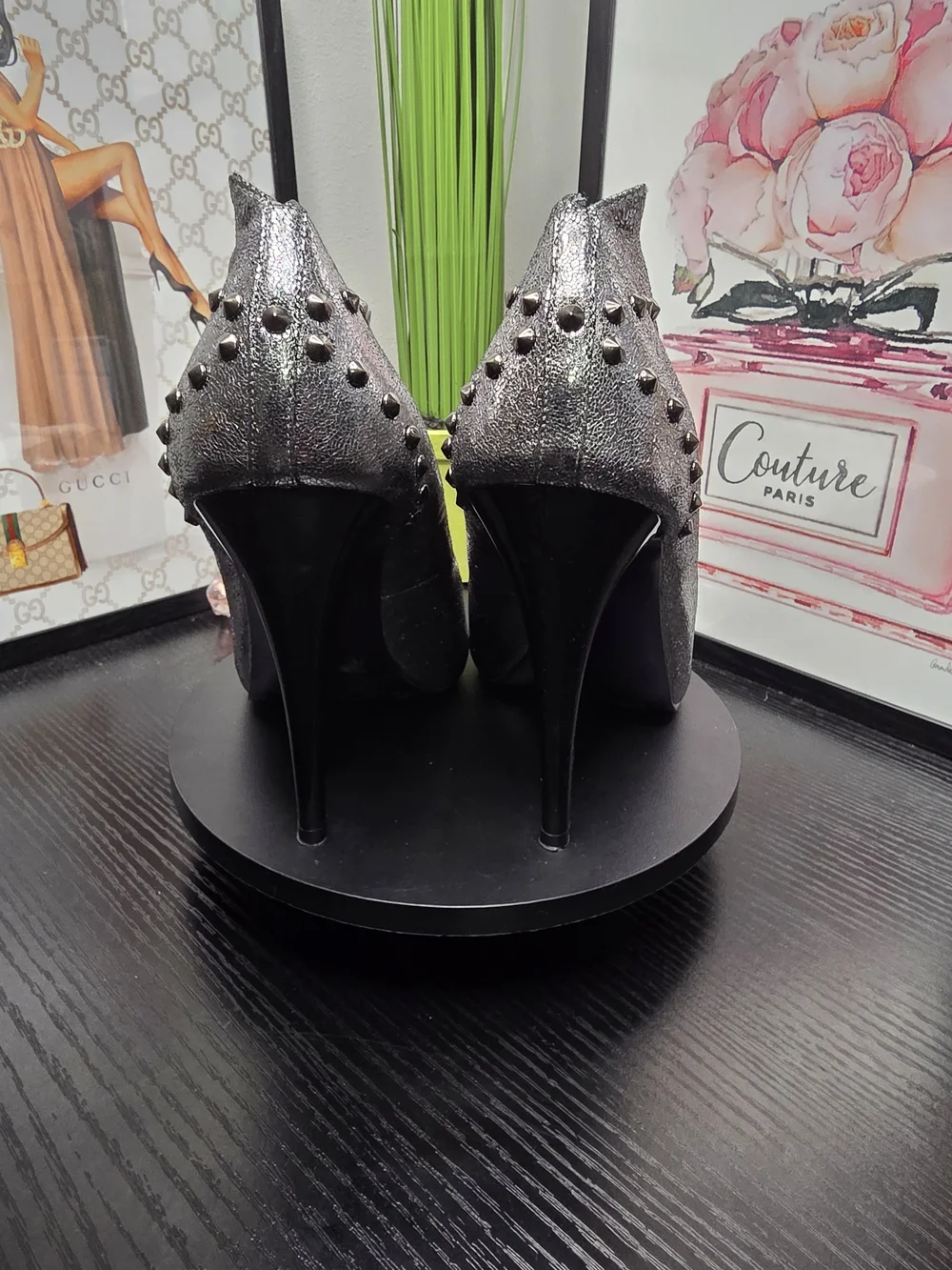 Donald J Pilner Latoya Pumps
